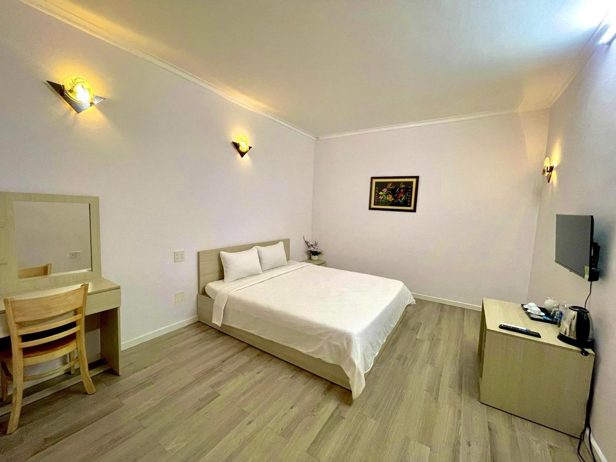 Sai Gon Ha Tien Hotel Екстер'єр фото
